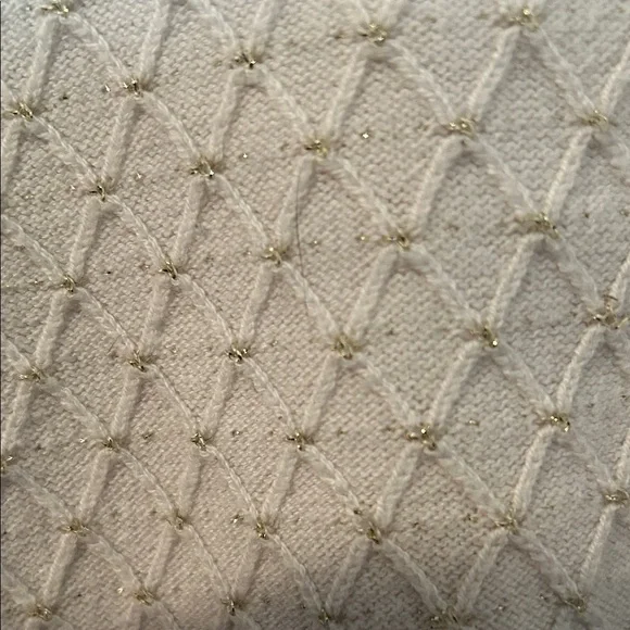 Elle Cream Textured Crew Neck Sweater - Picture 4 of 6